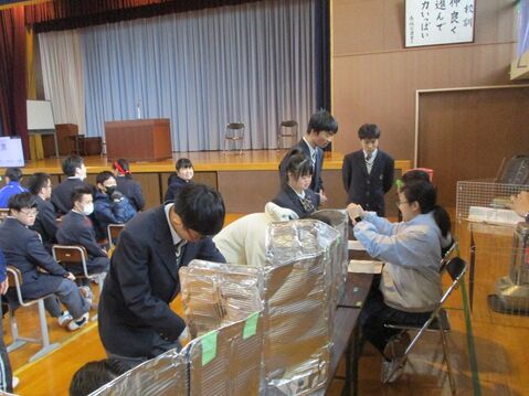 102299_03.jpg