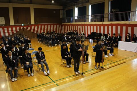 102301_04.jpg