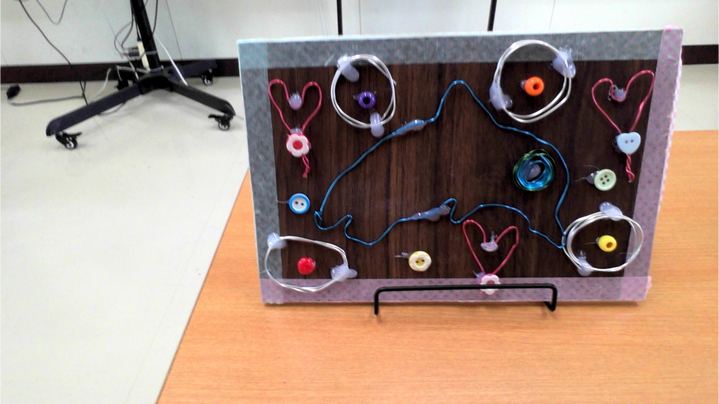 かわいいイルカ【H.N.イチゴミルク】