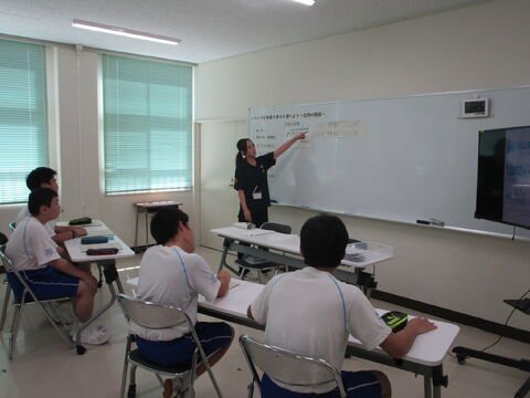 102451_09.jpg